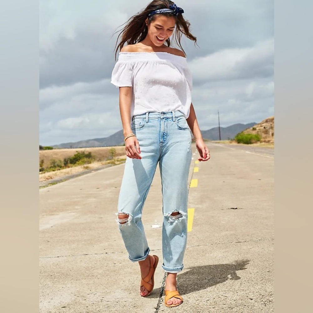 Old Navy Extra High-Waisted Sky-Hi Straight Distressed Jeans for Women